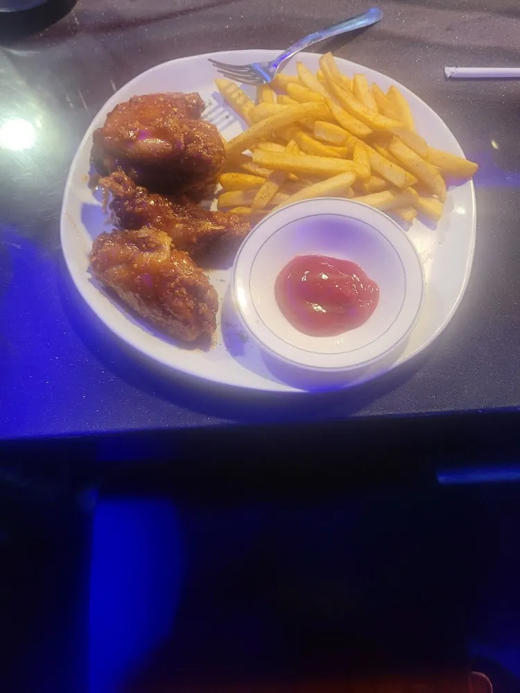 Chicken Wings and Fries House Sauce